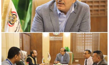 وزير الصحة يلتقي فريق من منظمة كير