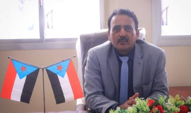 نائب رئيس تنفيذية انتقالي شبوة يؤدي واجب العزاء لأسرة الفقيد الشيخ صالح ناصر طعموس القميشي