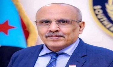 رئيس الجمعية الوطنية يُعزَّي في وفاة الشاعر الشيخ” حسين الناخبي”