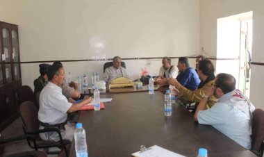 تنفيذية انتقالي بيحان والسلطة المحلية تناقشان آلية عمل المنظمات الدولية بالمديرية