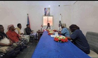 رئيس تنفيذية انتقالي سقطرى يلتقي وجهاء القبلي للشريط الساحلي الغربي