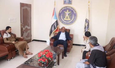 رئيس تنفيذية انتقالي شبوة يطلع على أوضاع الجبهات الحدودية في مديرية عين