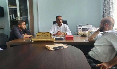 مدير التواهي يناقش مع ميناء عدن استكمال بناء رصيف السياح