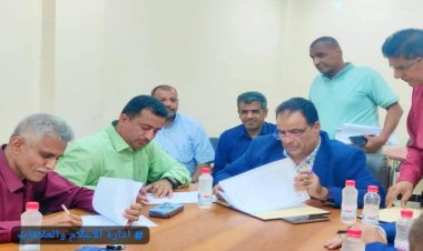 توقيع اتفاقية بين النفط والكهرباء لتزويد محطات توليد الطاقة بالزيوت والشحوم اللازمة لتشغيلها