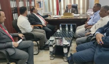 وزير الإدارة المحلية يناقش مع محافظ الضالع تعزيز تنمية الموارد المالية للمحافظة