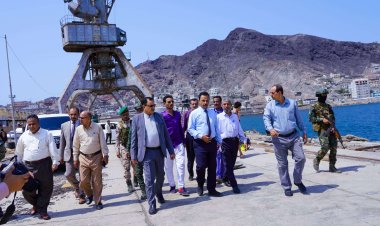 الوزير السقطري يدشن مشروع تأهيل مبنى الاصطياد السمكي