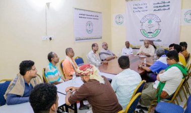 الأمين العام المساعد لمؤتمر حضرموت الجامع يلتقي برؤساء الفرق الرياضية بالمديرية