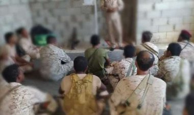 محاضرة توعوية تحذر من خطورة تسريب المعلومات العسكرية لمنتسبي معسكر الحمراء