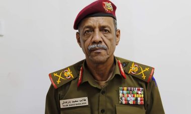 قائد المنطقة العسكرية الثانية يؤكد رفضه لأية محاولات تجنيد أو انشأ معسكرات لتكوين جماعات مسلحة