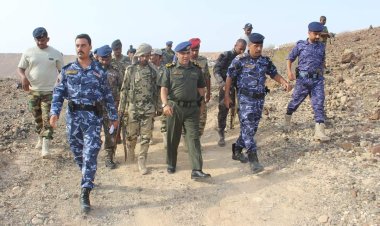 العميد المنهالي يدشّن مشروع الرماية بالذخيرة الحيّة لقوات شرطة النجدة بالمكلا.