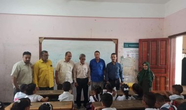 انتقالي دار سعد يتفقد بدء العملية التعليمية في عدد من مدارس المديرية