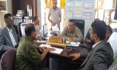 وكيل الضالع "مانع" يزور مكتب الصحة بمعية مدير الخدمة المدنية لتفقد سير العمل