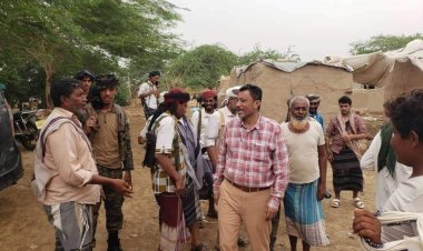 رئيس تنفيذية انتقالي أبين يتفقد أضرار السيول في قرية كدمة لعور بخنفر