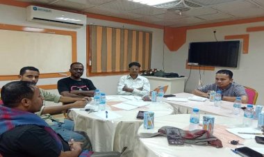 جلسة تشخيصية بحثية لتنظيم آلية عمل إتحاد الملتقيات الشبابية التطوعية بساحل حضرموت مع مؤسسة متطوعون بالمكلا