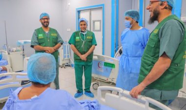 فريق طبي سعودي يجري عملية قلب نادرة في المكلا