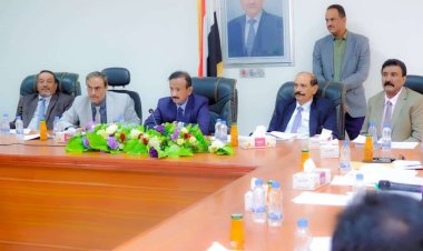 المكتب التنفيذي بشبوة يعقد دورته الاعتيادية ويقف أمام عدد من التقارير