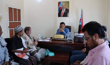 رئيس تنفيذية انتقالي أبين يلتقي الشاعر الغنائي جمال الجابري