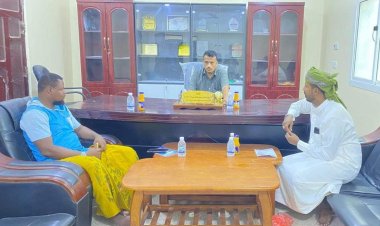 رئيس تنفيذية انتقالي حصوين يلتقي الأمين العام للسلطة المحلية بالمديرية