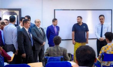 محافظ شبوة يطلق امتحانات القبول بكلية الطب