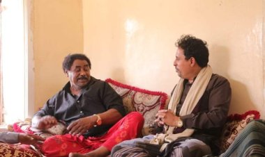 رئيس تنفيذية انتقالي سقطرى يزور المناضل الشيخ غريب عبدالله