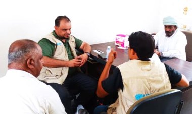 مدير مستشفى الغيضة يلتقي بمندوبي المنظمة الممولة ومهندسي مشروع تأهيل بعض أقسام المستشفى .