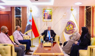 القائم بأعمال رئيس المجلس يطَّلع على سير العمل بمستشفى الجمهورية