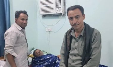 يناشدان الجهات المعنية التكفل بعلاجه.. الإعلاميان الحنشي والعمودي يطمئنان على صحة الناشط والإعلامي الرياضي حسام الحيدري