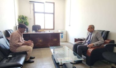 الوكيل الشبحي يلتقي نائب مدير عام مكتب الصحة بمحافظة حضرموت الوادي والصحراء