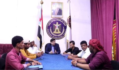 انتقالي المهرة يعقد لقاءً تشاورياً مع رؤساء الأقسام الإعلامية بالمديريات