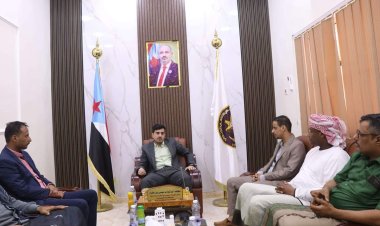 رئيس تنفيذية انتقالي المهرة يلتقي رئيس دائرة الشباب والرياضة بالأمانة العامة