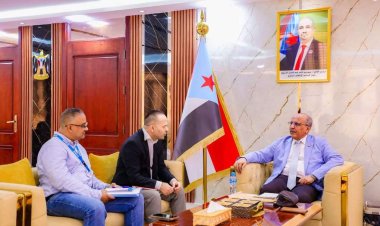 الكثيري يبحث مع رئيس مكتب مفوضية شؤون اللاجئين الحلول الممكنة لمشكلتي النزوح واللجوء