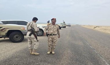 قوات عسكرية بشبوة تنصب نقاط تفتيش على الحدود مع حضرموت وسط تصاعد حدة التوتر في حضرموت