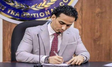 السقاف يوجه بتڪريم الطالبات الأوائل في ثانويات العاصمة عدن