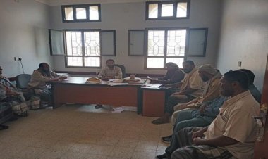 مدير تربية ميفعة شبوة يلتقي الموجهين التربويين بالمديرية والاستعداد للنزول الميداني المرتقب