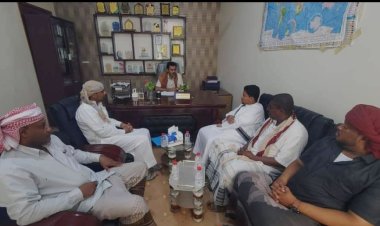 انتقالي الغيضة يتفقد مكتب الشؤون الاجتماعية والعمل بالمحافظة