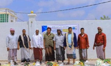 توزيع (150) سلة غذائية للأسر الفقيرة بمحافظة المهرة