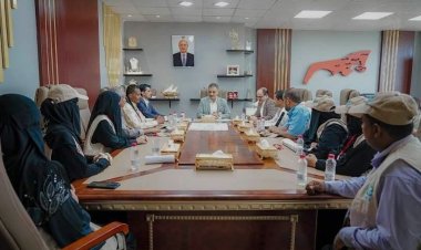 لملس يناقش سبل تطوير عمل صندوق الرعاية الاجتماعية بعدن