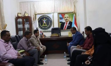 رئيس تنفيذية انتقالي لحج يلتقي وزير الشؤون الاجتماعية والعمل