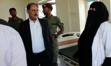 محافظ الضالع يتفقد سير العمل في عدد من المرافق الصحية