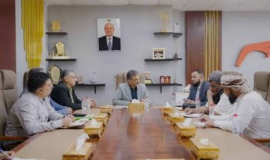 لقاء في عدن يناقش تنظيم عمل الأوقاف وسبل حماية أراضيها