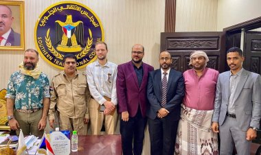 رئيس تنفيذية انتقالي حضرموت يلتقي وفد المعهد الأوروبي للسلام ويؤكد أهمية تعزيز الحوار وتحقيق الاستقرار في الجنوب