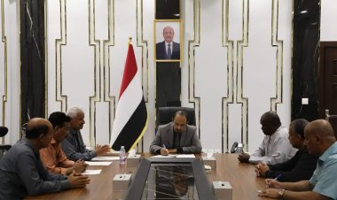 المحافظ بن ماضي يطلع على النشاط الثقافي والتاريخي لمركز حضرموت للدراسات التاريخية