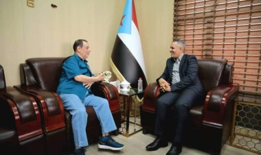 نائب رئيس الهيئة الوطنية للإعلام يلتقي الكاتب الصحفي المخضرم صلاح الطفي