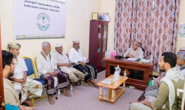 الامين العام المساعد لمؤتمر حضرموت الجامع يلتقي برئيس الاتحاد التعاوني الزراعي بساحل حضرموت