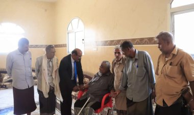 رئيس تنفيذية انتقالي شبوة يزور عددًا من الشخصيات الاجتماعية والمناضلين بالمحافظة