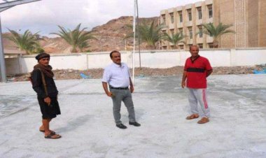 الزهري يتفقد العمل في عدد من المشاريع في القطاعين الرياضي والتربوي بخورمكسر