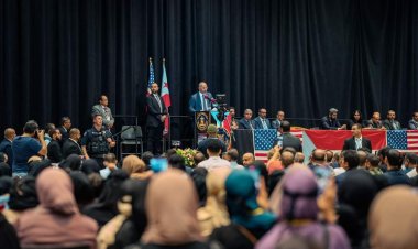 الرئيس الزُبيدي يشهد احتفال الجالية الجنوبية في ولاية كاليفورنيا على شرف زيارته الثانية للولايات المتحدة