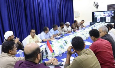 اجتماعاً مشتركاً بين تنفيذية انتقالي حضرموت والهيئة المساعدة بالوادي والصحراء استعداداً لمليونية 14 أكتوبر