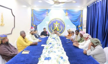 رئيس تنفيذية انتقالي حضرموت يناقش مع رؤساء القيادات المحلية بالمديريات التحضيرات لمليونية 14 أكتوبر