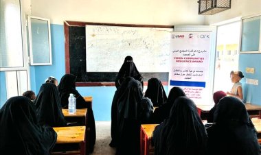 مؤسسة "معًا نرتقي" تنفذ 30 جلسة توعوية لحماية الأطفال من مخاطر التجنيد في أبين